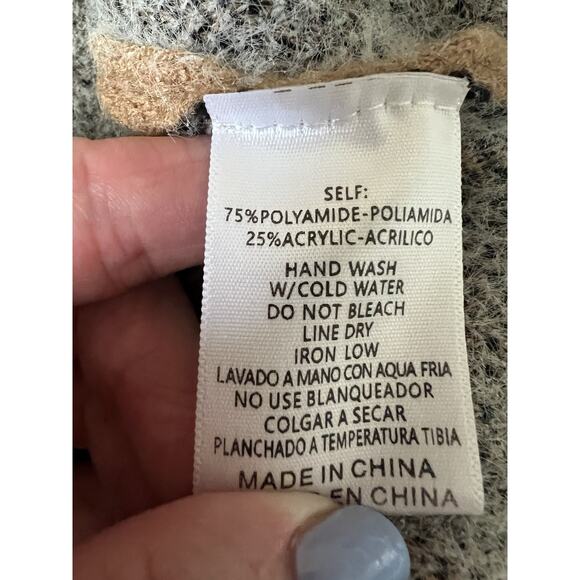 &MERCI Women's Fuzzy Leopard Big Cat Novelty Pullover Sweatshirt Sweater Sz M - Picture 8 of 10